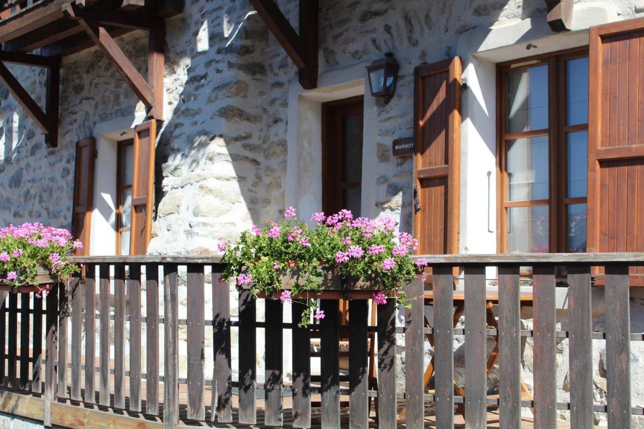 Chalet La Fedora - Appartements De Charme Vaujany Εξωτερικό φωτογραφία